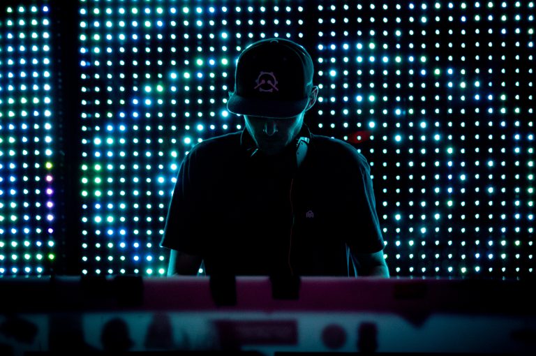 Ambarian – You’re Always With Me (Crosstik Remix) by Crosstik