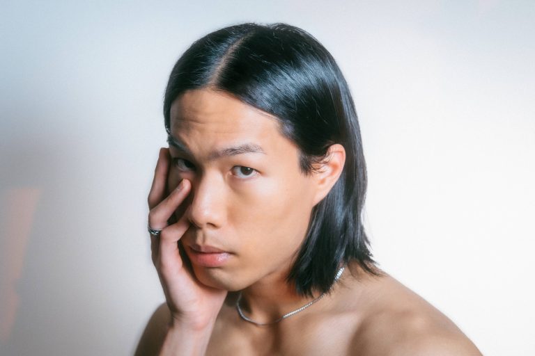 Genre-Agnostic Sydney St. Humain New EP // METADRAMATIC