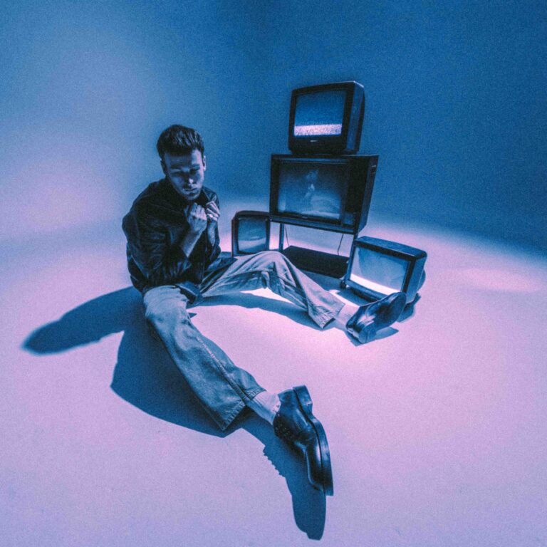 Jack Howard to release brooding single ‘Falling’