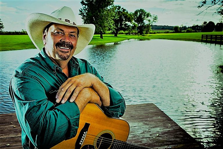RICHARD LYNCH HONORS A FRIEND WITH “JESUS AND BOCEPHUS”