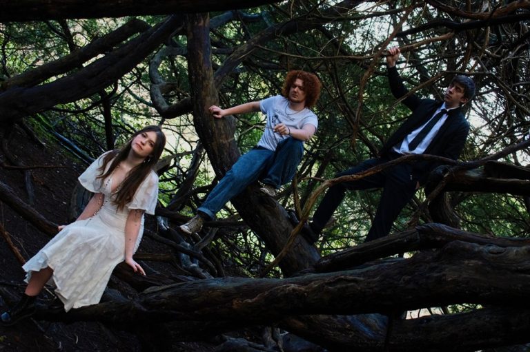 The Ingrid Unveil Emotionally Oblique New Single “Mother” – Intimate, Unresolved, and Quietly Defiant